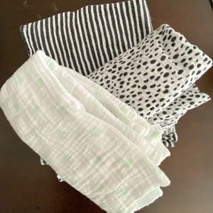 Swaddle Blankets